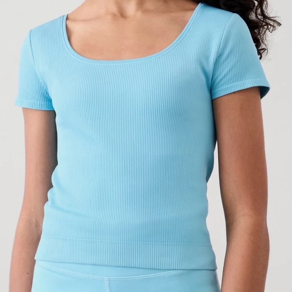 Athleta Sky Blue Short Sleeve Tee